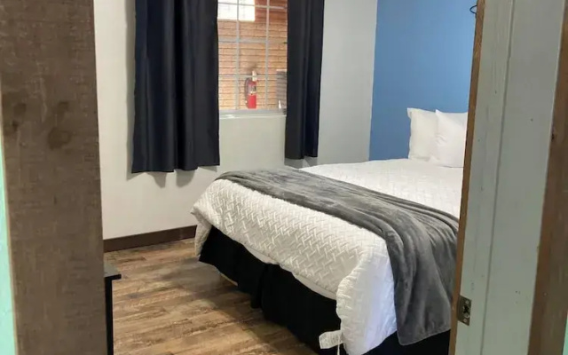 Gold Suites Rentals