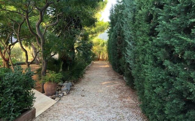 Robertas Villa - Home Holiday