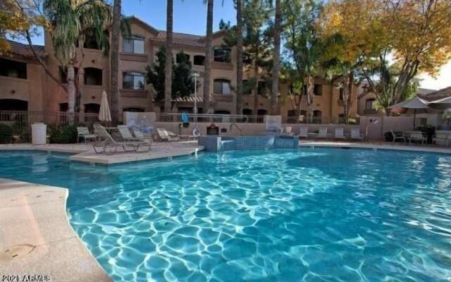 Villa Viva 2 Bedroom Condo by RedAwning