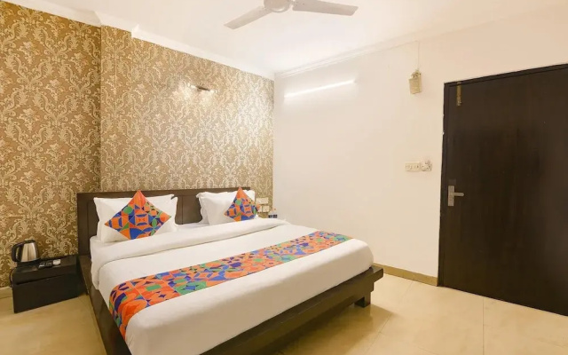 FabHotel The Hudco Grand