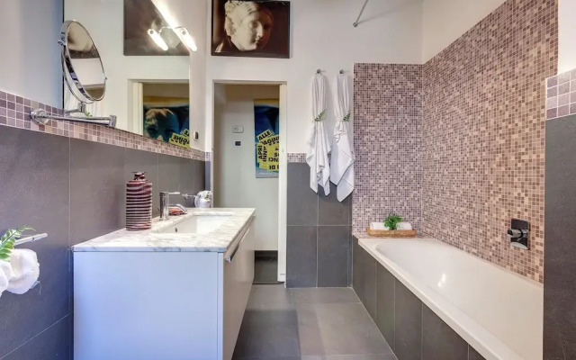 Florence Apartment