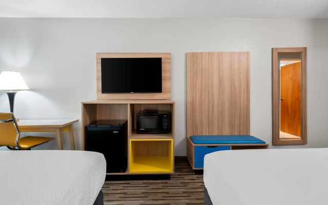 Days Inn by Wyndham Hillsdale