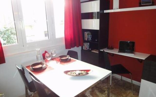 AB Eixample Derecho Apartments