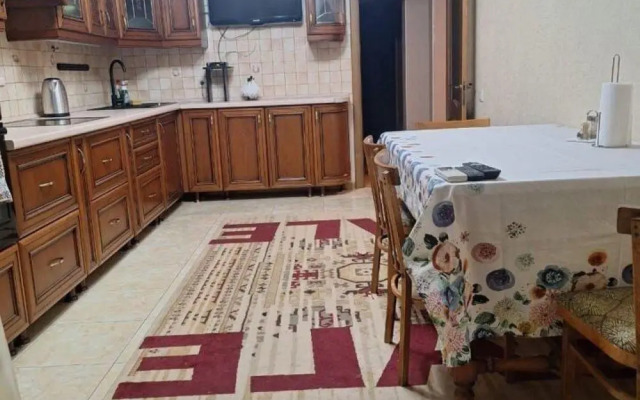 Апартаменты на улице Трудовой Славы 3/1