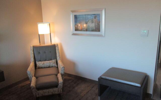 Best Western Plus Roland Inn & Suites