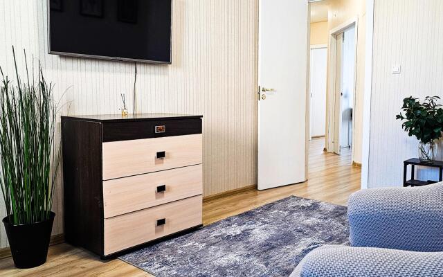 Мириады в микрорайоне Тундровый 5