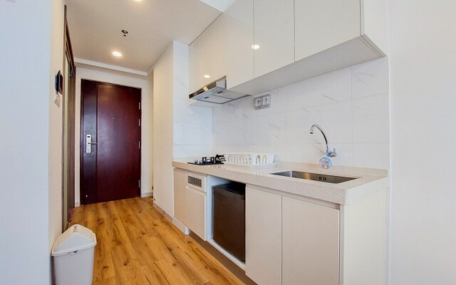 Warm And Simply Studio Apartment At Sky House Bsd