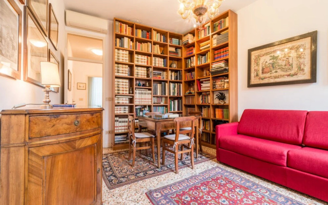 Ca' Barbo Romantic Apartment in Venice
