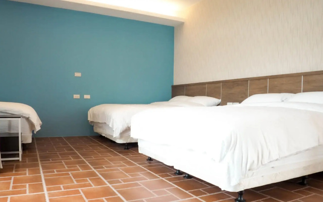 TipsyHotel