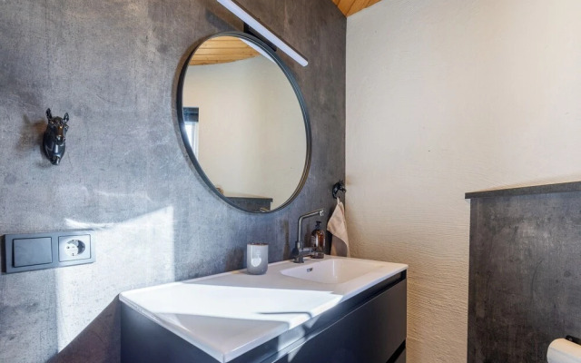 Laugavellir House and Tower Suite