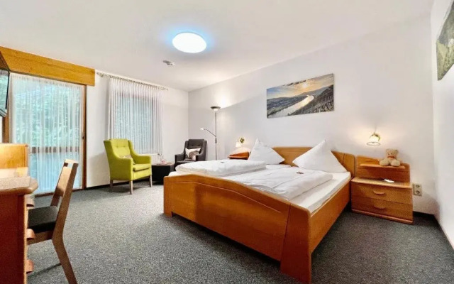 Weinhaus Am Schieferfels