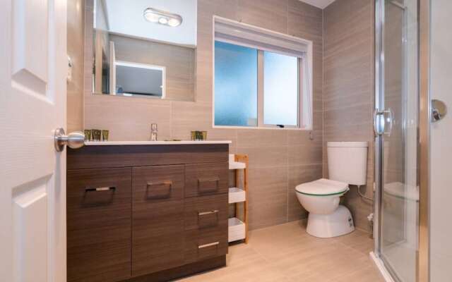 Windsor Park Spacious & Modern 3 bedrooms House