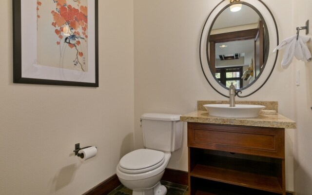 Juniper Crest #25 4 Bedroom Condo by RedAwning