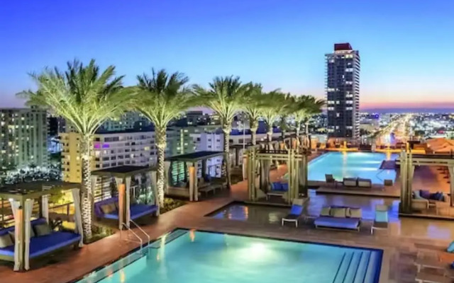 Lyfe Residence Building - Private apts over the beach