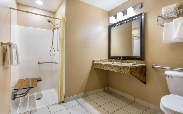 AmericInn by Wyndham Boscobel