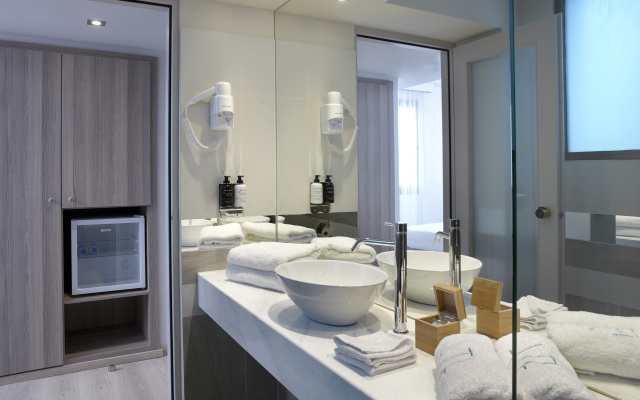 Athens Tiare by Mage Hotels