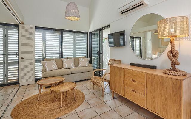 Julians Apartments