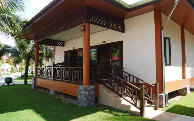 The Sunset Beach Resort Koh Kho Khao