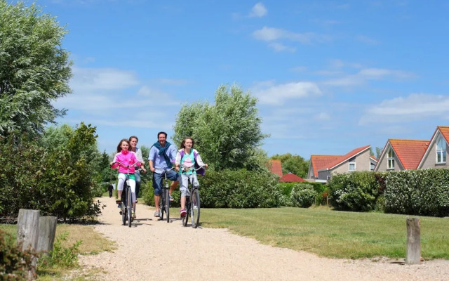 Semi-detached Holiday Home With Wifi, Near the Beach