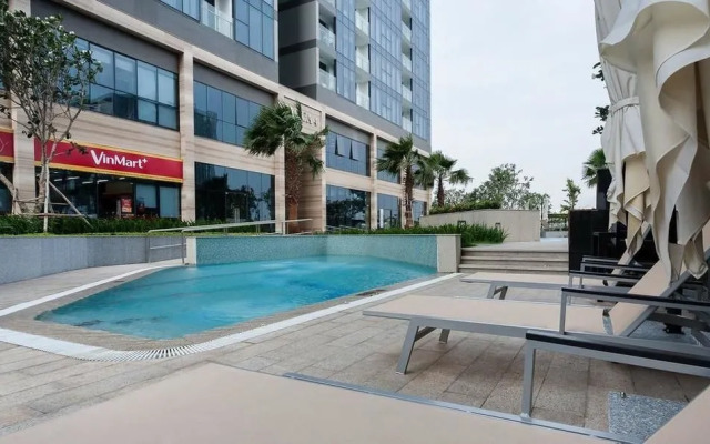 Vinhome Golden River Apartment - M'Homme