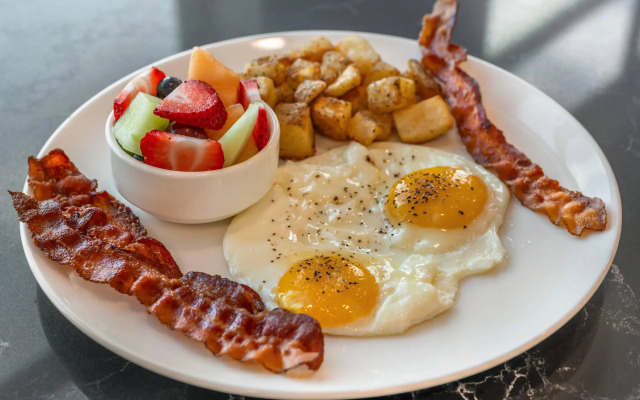 Cambria Hotel Tampa-Brandon