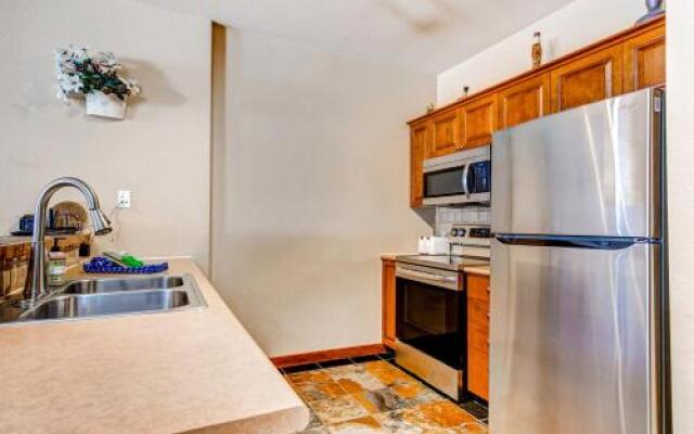 Powderhorn Lodge 107: Columbine Suite