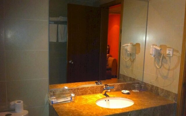 Nanyang Crystal Hotel