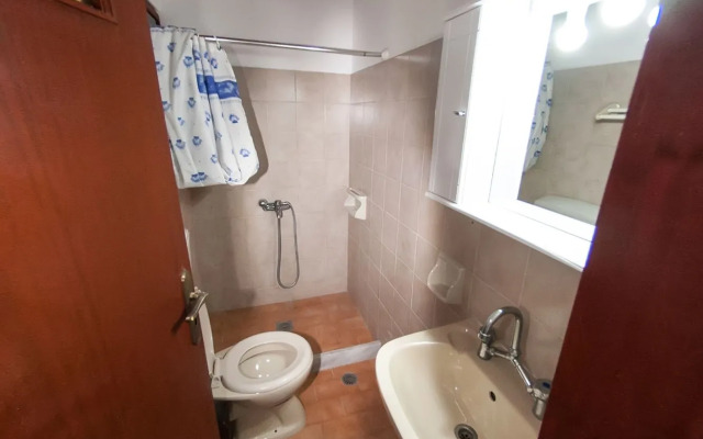 Petania Hotel & Apartments