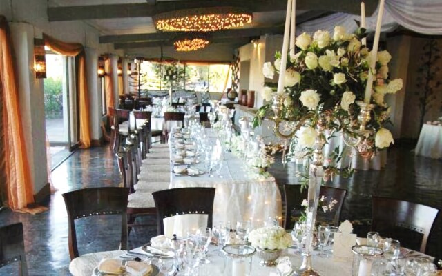 Woodridge Country Hotel