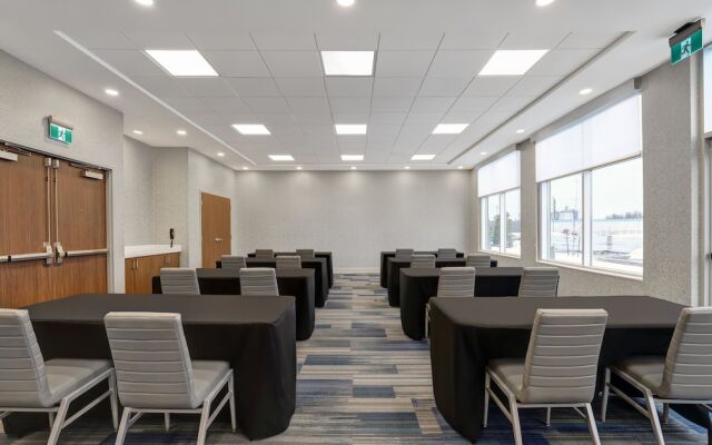 Holiday Inn Express & Suites Collingwood