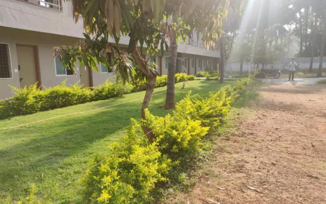Yeshwitha Residency by OYO Rooms