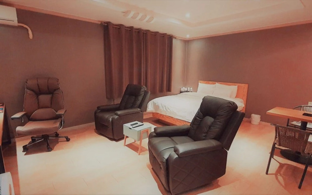 Daejeon Dunsan Hotel Days