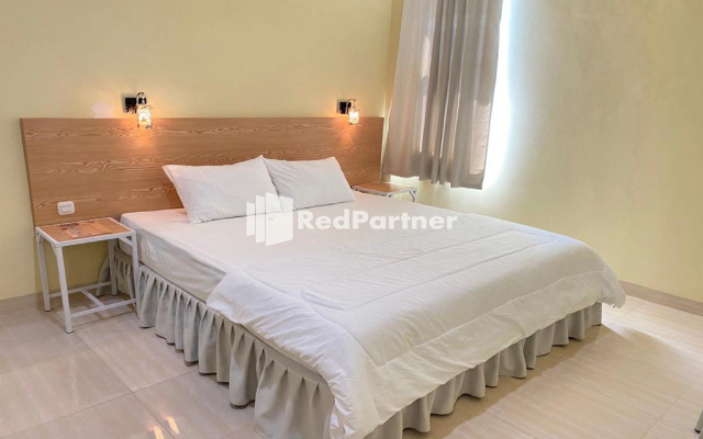 Hotel Luxury Sinjai Syariah RedPartner