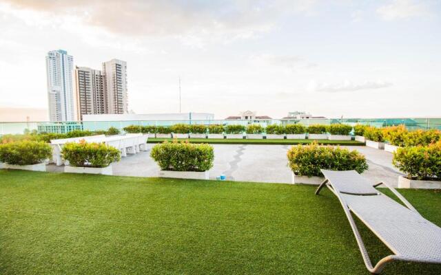 Club Royal Wongamat by Pattaya Sunny Rentals