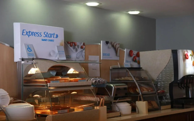 Holiday Inn Express Hotel & Suites Chattanooga-Hixson by IHG