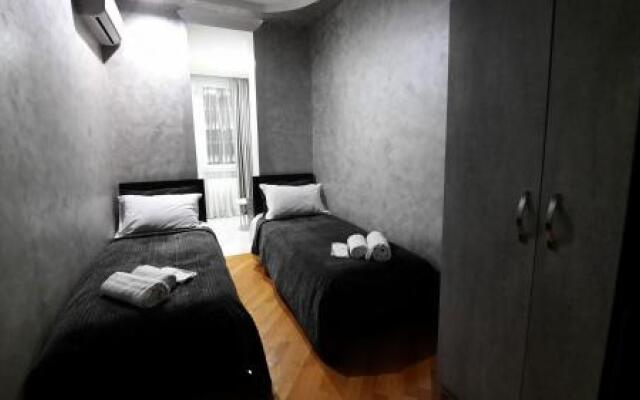 Makos Guest House