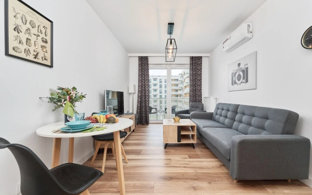 Stylish Apartment With Balcony Wrocław