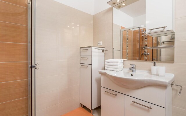 Awesome Apartment in Rab With Wifi and 2 Bedrooms
