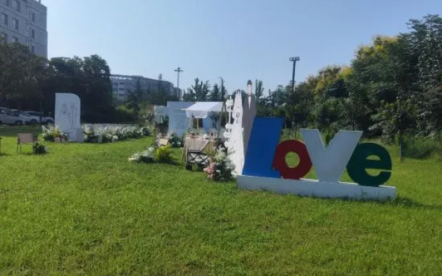 Zhongzhou Yihe Hotel