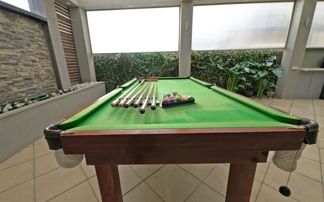 Luxury 7BRM Lakeside BigHouse Point Cook