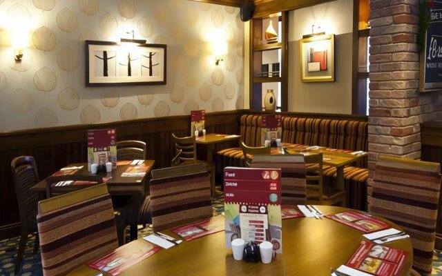 Premier Inn Rugby North (Newbold)