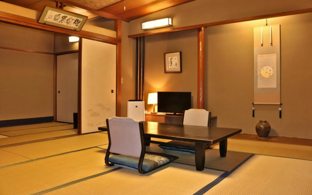 Tsutaya Ryokan