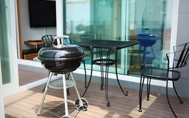 Ganghwa Romantic Cube Pension