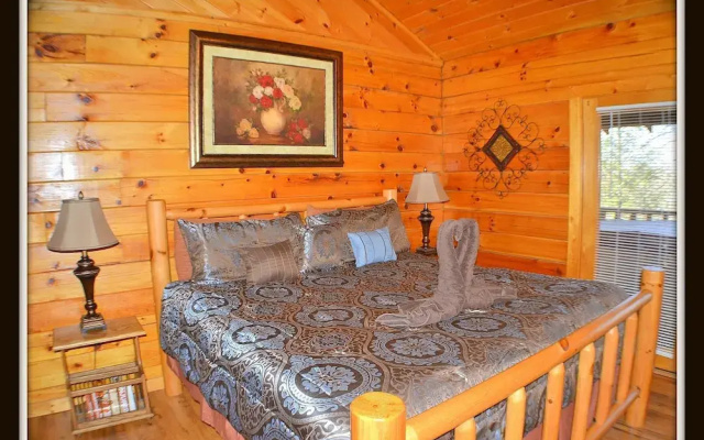 Almost Paradise - 1 Br cabin by RedAwning