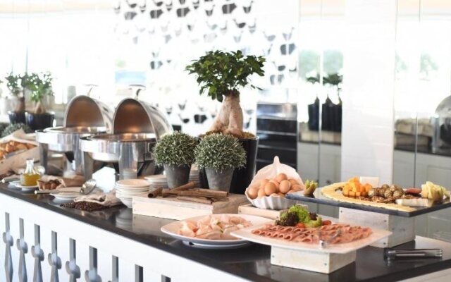 Miramar Hotel Resort & Spa