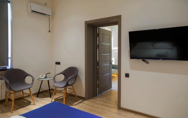 Hotel IRIS