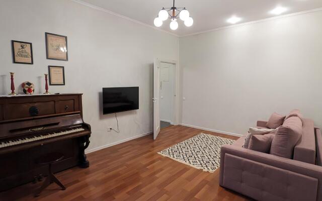 LovelyHome 39 (Lovelyhome 39) on 77A Komsomolskaya Street