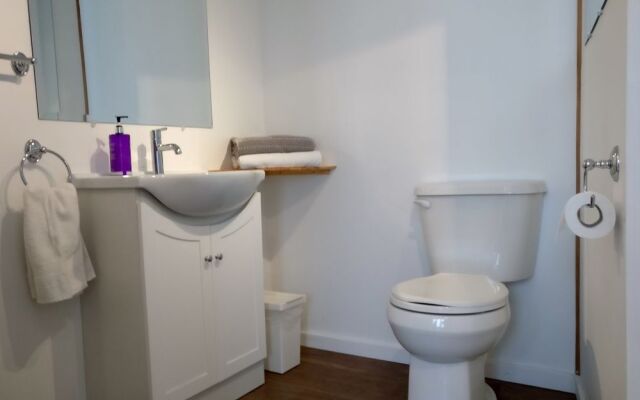 Tofino Travellers Guesthouse