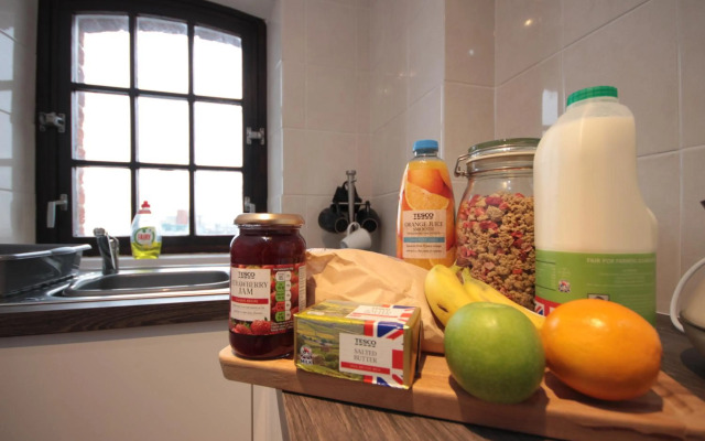 Marina Humber View Apartment