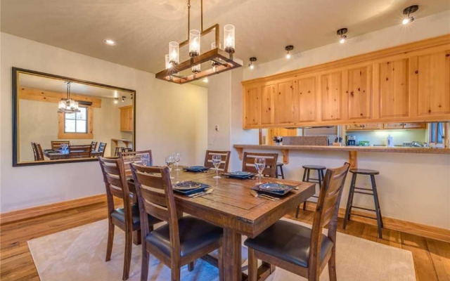 See Forever Village At The Peaks Resort & Spa